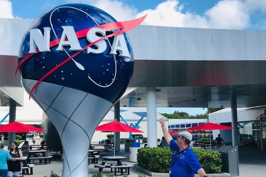 Private Tour: Kennedy Space Center Visitor Complex with Tickets & Tour Guide