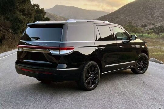 Private Transfer Theme Park Hotels to Orlando MCO Airport by SUV